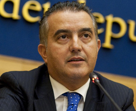 Calabria, Girlanda: "Finiti 330 km A3 e già aperti al traffico" 