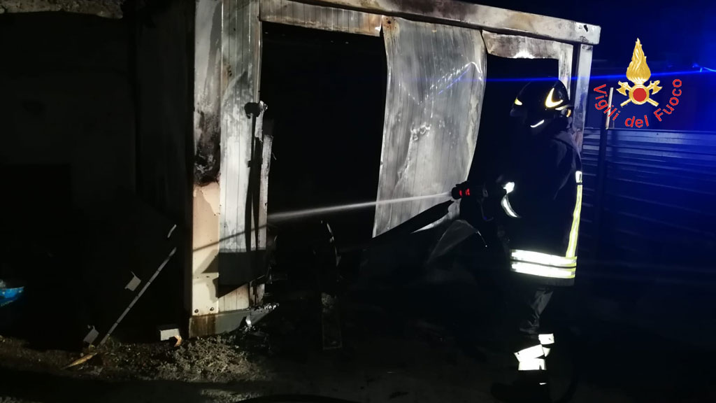 a-fuoco-vigili-1.jpg