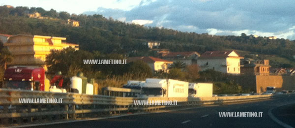 Falerna, i lavori dell'Anas bloccano l'A3 e mandano in tilt il traffico natalizio