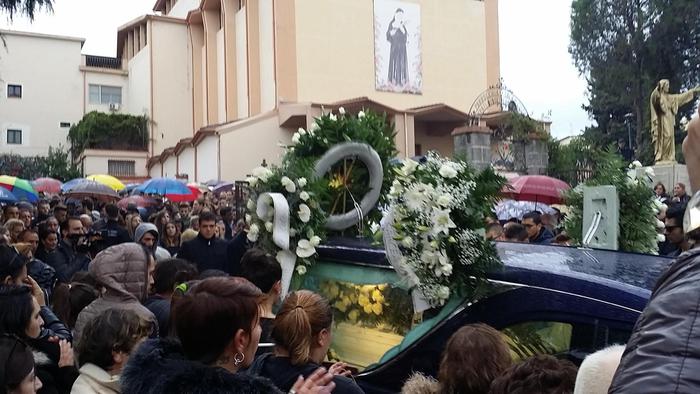 Funerali giovane ucciso a Catanzaro: parroco, seminate speranza e non vendetta