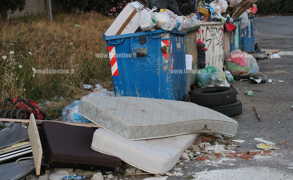 abbandono-tifiuti-216229a-bc26-6cfcfe348055_3c104_40ca0_6eba1.jpg
