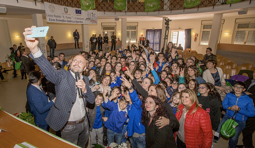 L'inviato di Striscia Luca Abete al congresso regionale Coisp