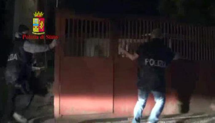 'Ndrangheta, operazione Polizia contro cosca Pesce: 19 arresti 