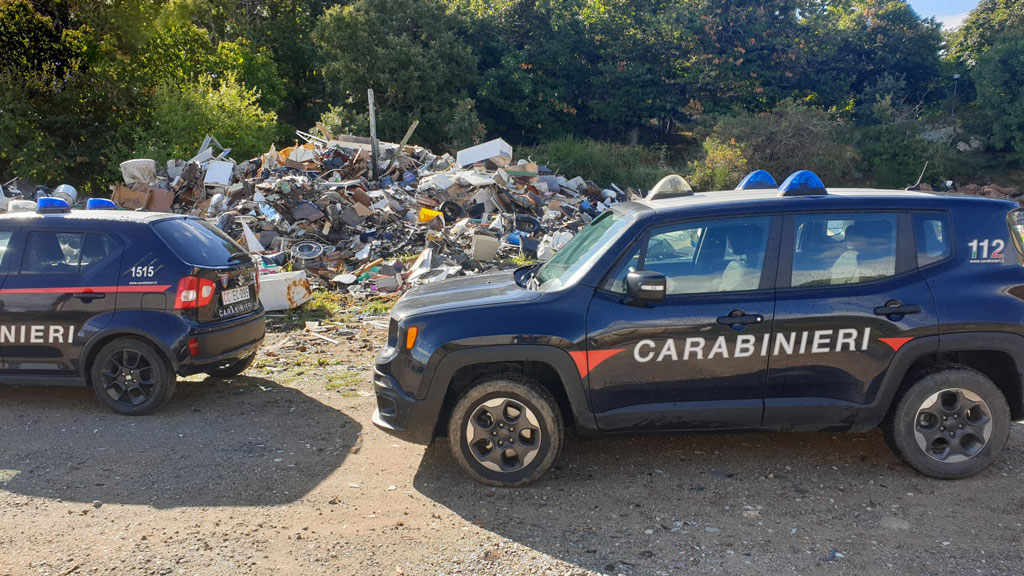 Sequestrata una discarica abusiva, denunciato dirigente ufficio tecnico del comune di Savelli