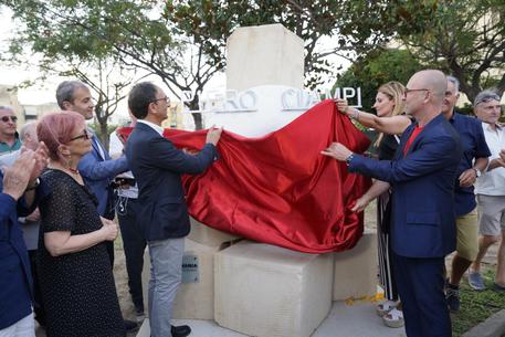 Intitolati a Piero Ciampi i giardini di Catanzaro Lido