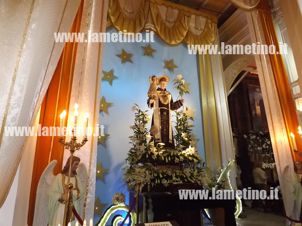 accensione-cero-santantonio-2013-statua-santo.jpg