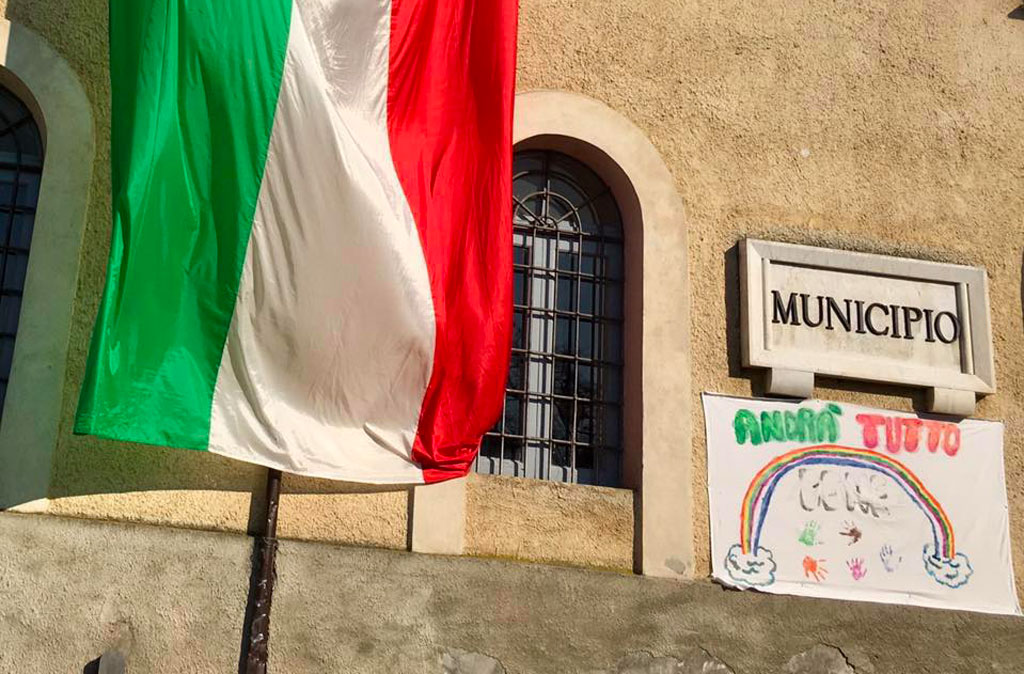 Un nuovo contagio Covid ad Acri, il sindaco: "Situazione sotto controllo ma rispettare norme di sicurezza"