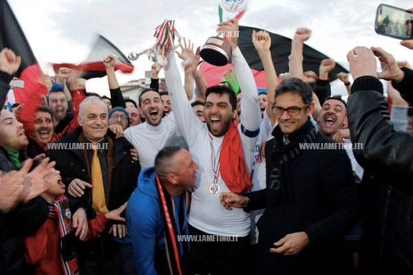 Calcio: Va all'Acri la finale regionale di Coppa Italia disputatasi al D'Ippolito