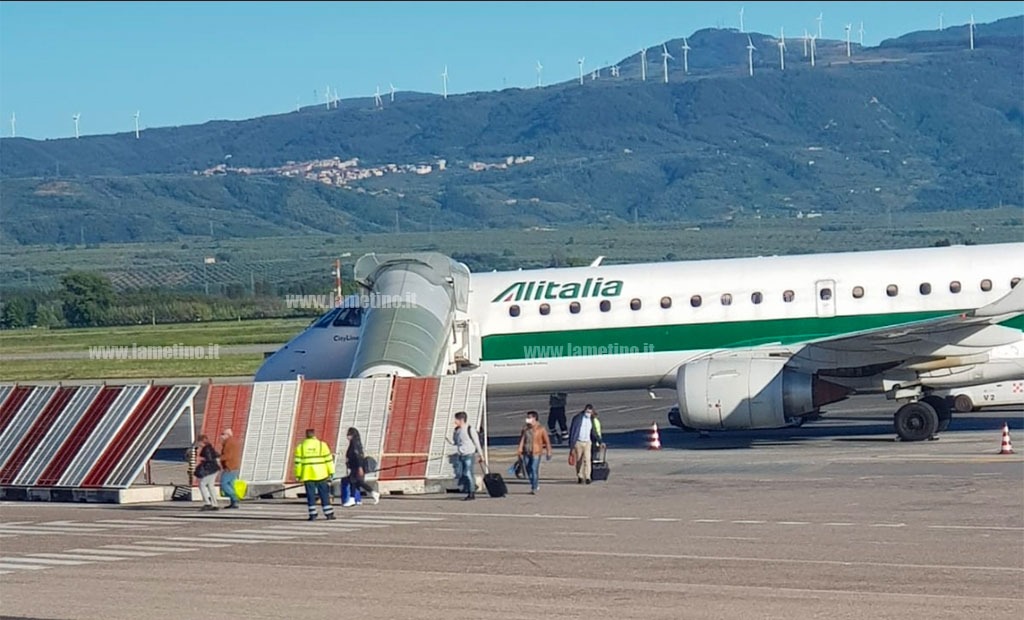 Fase due, in provincia di Catanzaro atteso oggi il rientro di 100 persone con aereo, treni e auto private