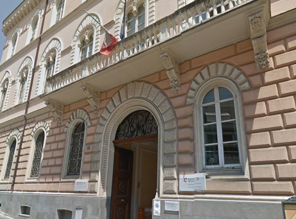 Calabria: Tentano di asportare casseforti da Agenzia territorio, 6 arresti