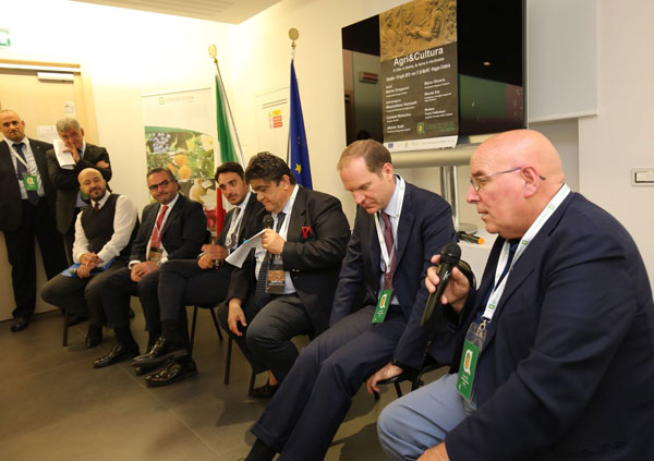 Regione, Oliverio al convegno ‘Agri&Cultura’, “il cibo è storia, la terra è ricchezza”