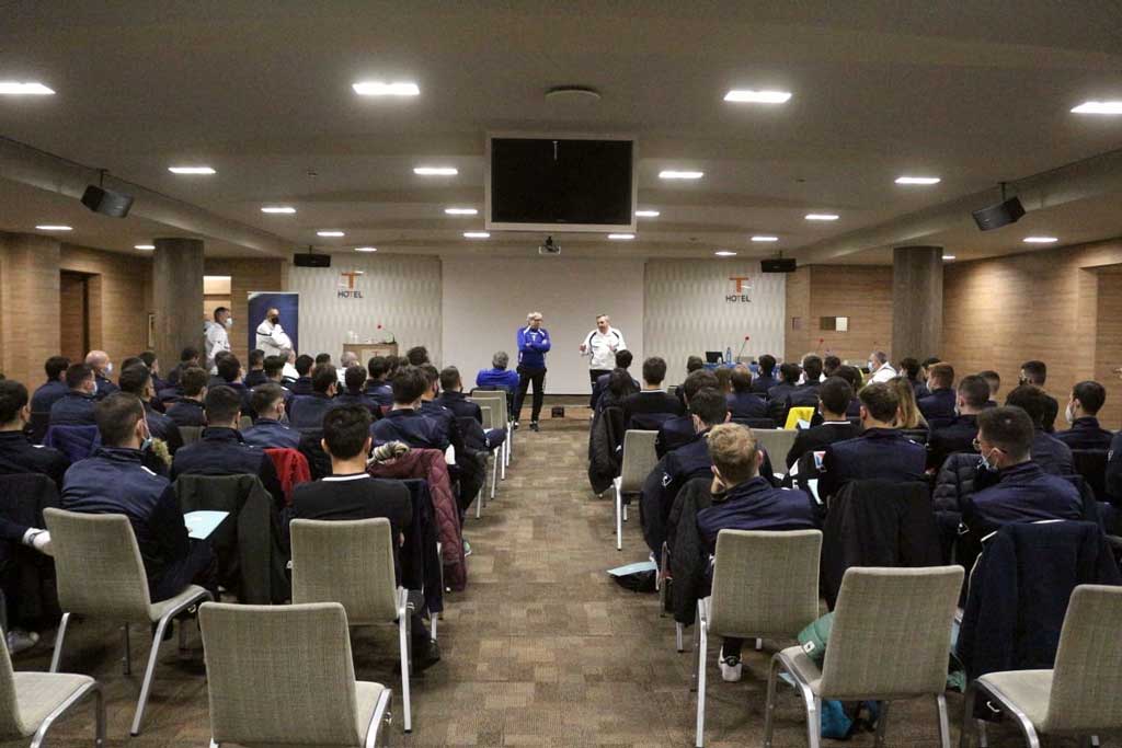 Raduno di metà campionato per arbitri e assistenti calabresi