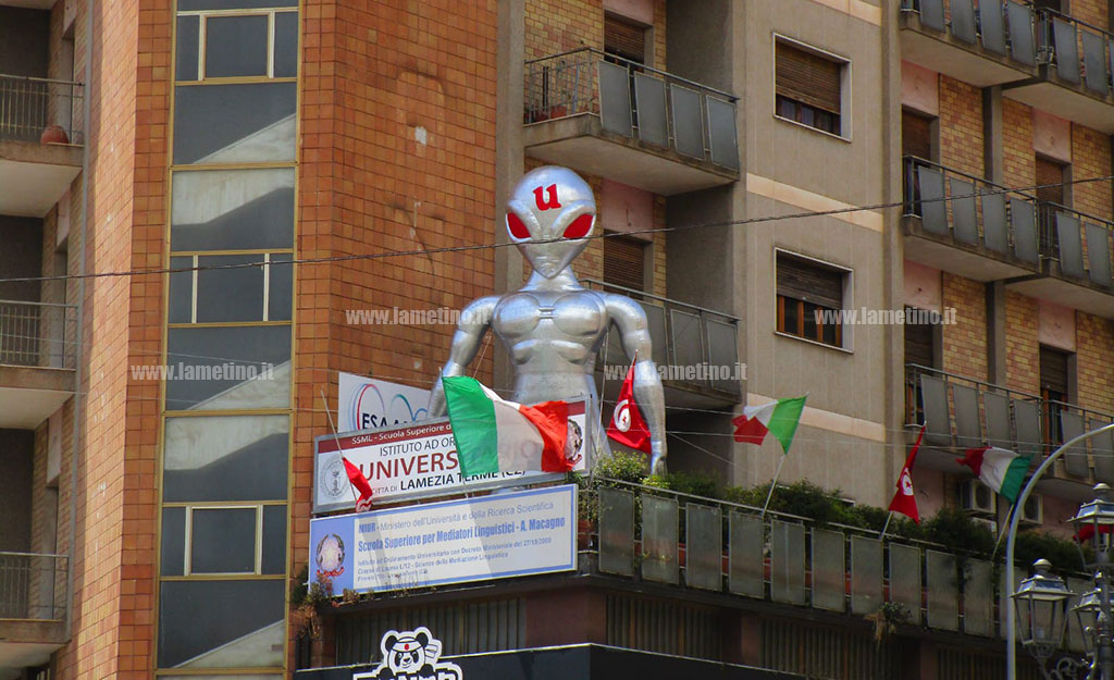 alieno-via-loriedobf1eb947163_d71be.jpg
