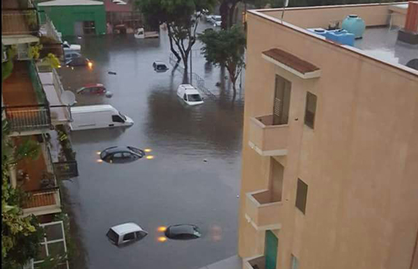 Nubifragio a Reggio Calabria, allagamenti e disagi 