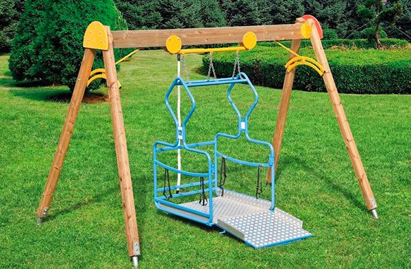Lamezia: anche Rotary club donerà altalena per bambini con disabilità