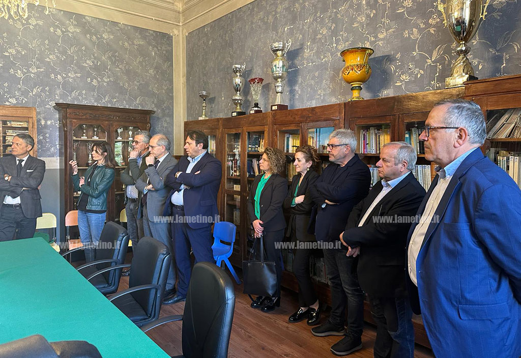 altri-presenti6.401_d5359.jpg