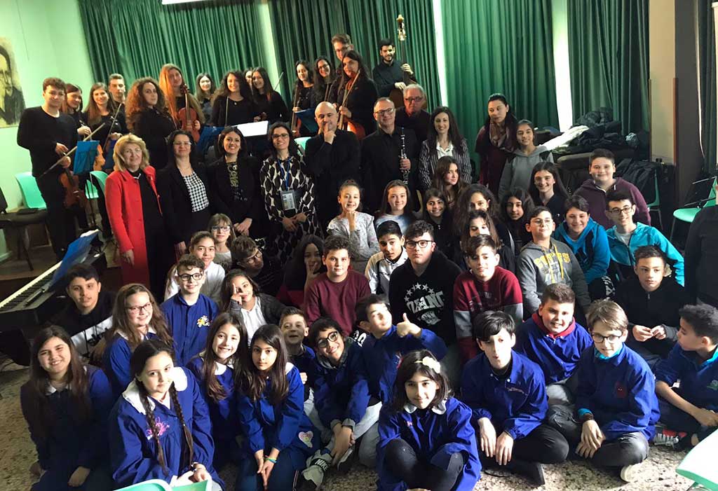 Lamezia, percorsi inclusivi musica e arte: protagonisti gli alunni della Don Milani 