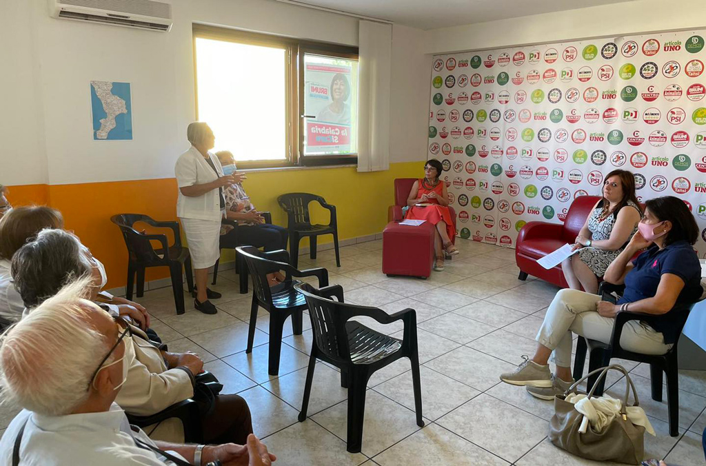 Regionali, Bruni incontra associazioni a Lamezia: "Siete fondamentali"