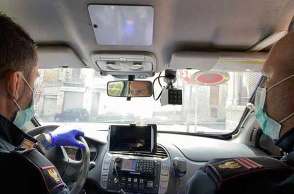 Covid, positivo non aspetta ambulanza e prende bus: bloccato a Catanzaro