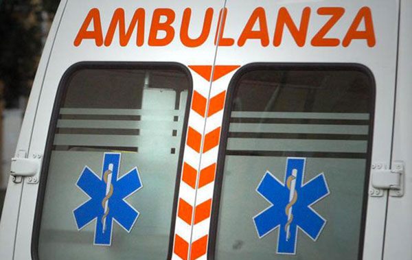 ambulanza-118-foto-dietro_b40cc_ef6ae_78348_9fbce.jpg