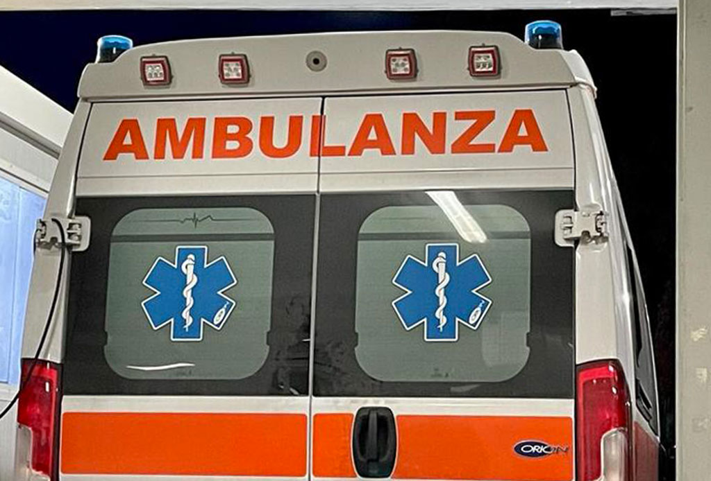Uomo investito da auto a Corigliano Rossano, muore in ospedale 