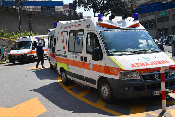Finisce contro un muro con la bicicletta, grave dodicenne nel vibonese