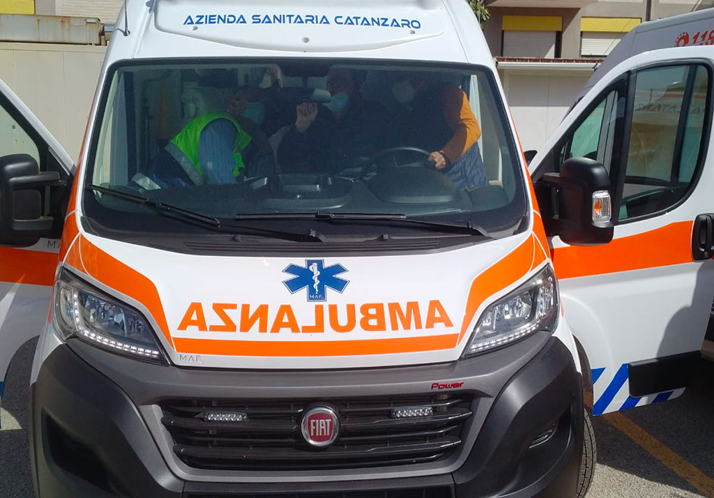 ambulanza-_bb628.jpg