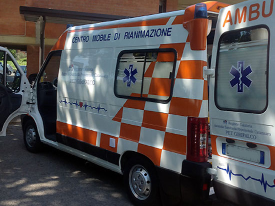 Calabria: Asp Cz consegna ambulanza semi-nuova a Girifalco