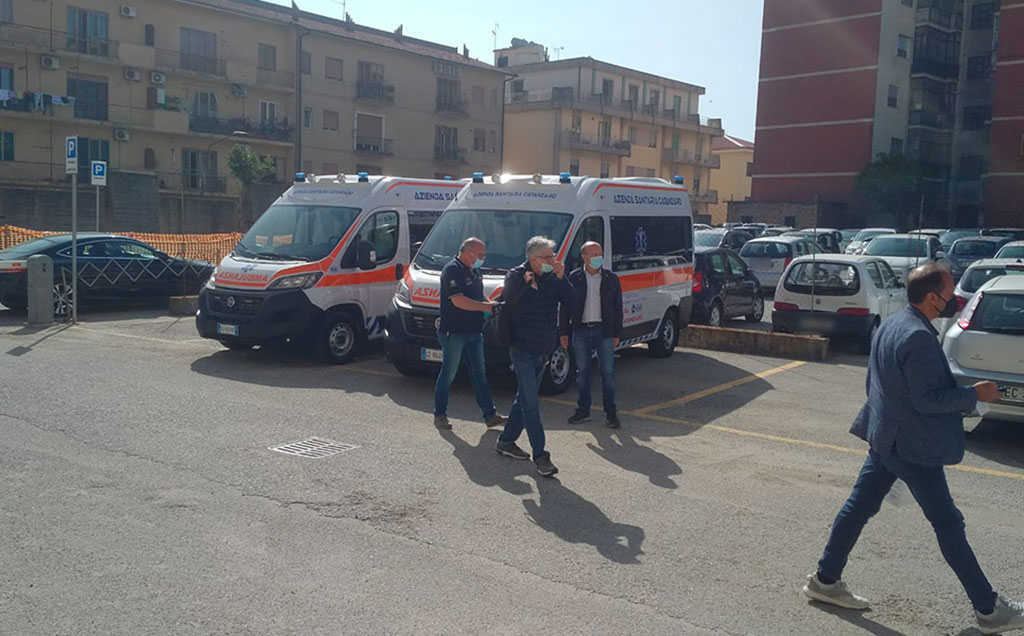 ambulanza_3ba8a.jpg