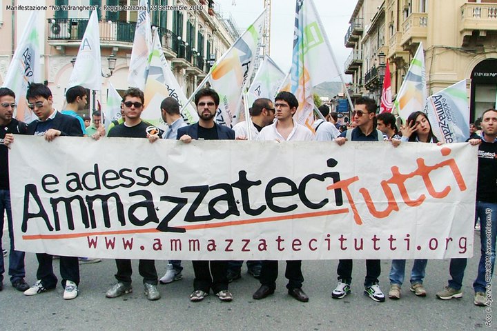 Lamezia: Ammazzateci Tutti chiede a Cancellieri maggiori aiuti per forze dell'ordine