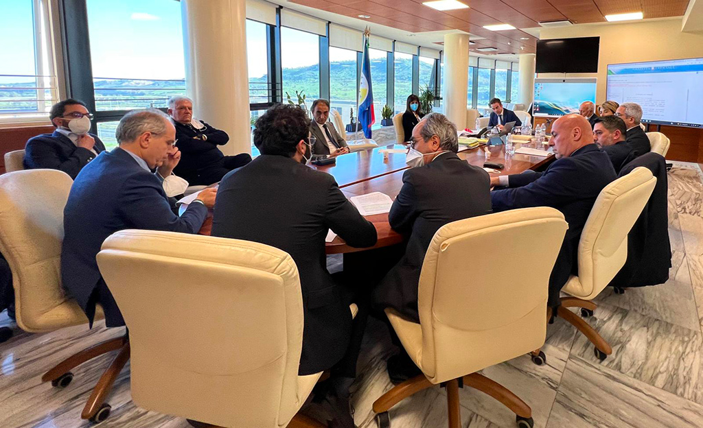 Occhiuto ad Anci Calabria: "Regione non commissaria enti locali ma su sistema idrico e rifiuti serve svolta"