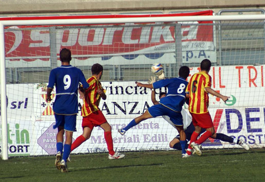 andreoli_compie_una_prodezza_su_genovese