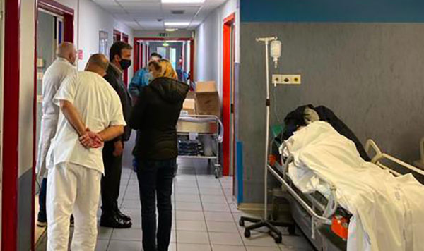Covid, posti letto in esaurimento all'Annunziata di Cosenza: sindaco in ospedale per verificare situazione
