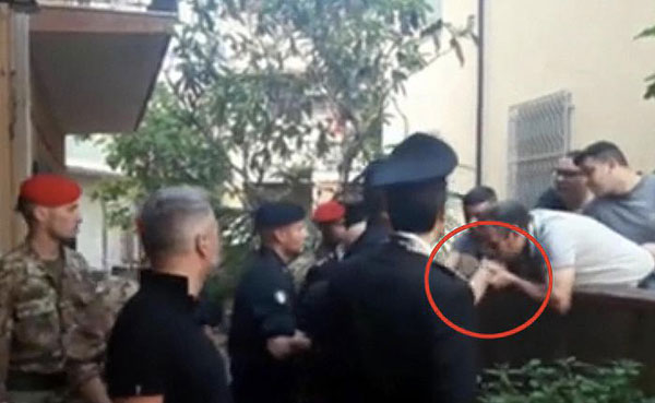 'Ndrangheta, Oliverio: baciamano non oscura valore arresto latitante