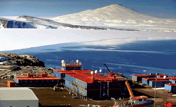 Videoconferenza con la stazione antartica italiana per gli allievi dell’istituto di Marcellinara