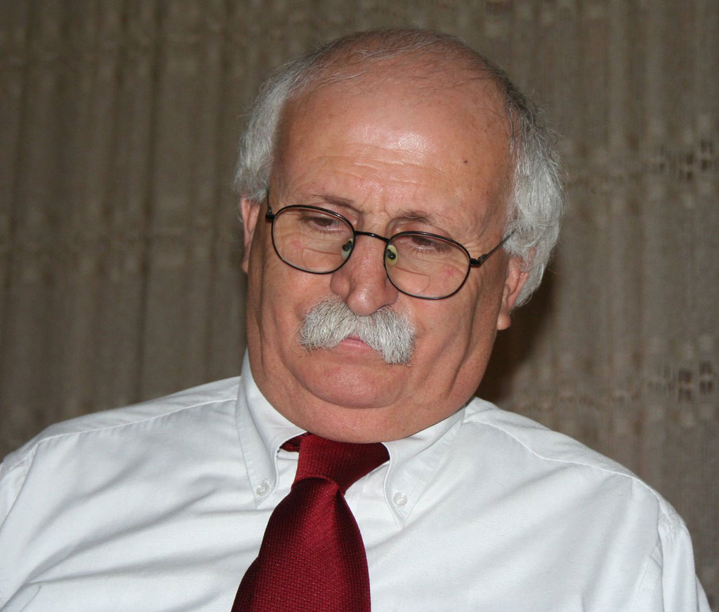 E' morto ex sindaco di Falerna Antonio Cacciatore