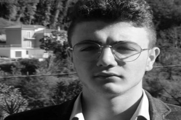 Lamezia, l'appello di uno studente di 14 anni a Conte: "Vogliamo tornare tra i banchi di scuola"