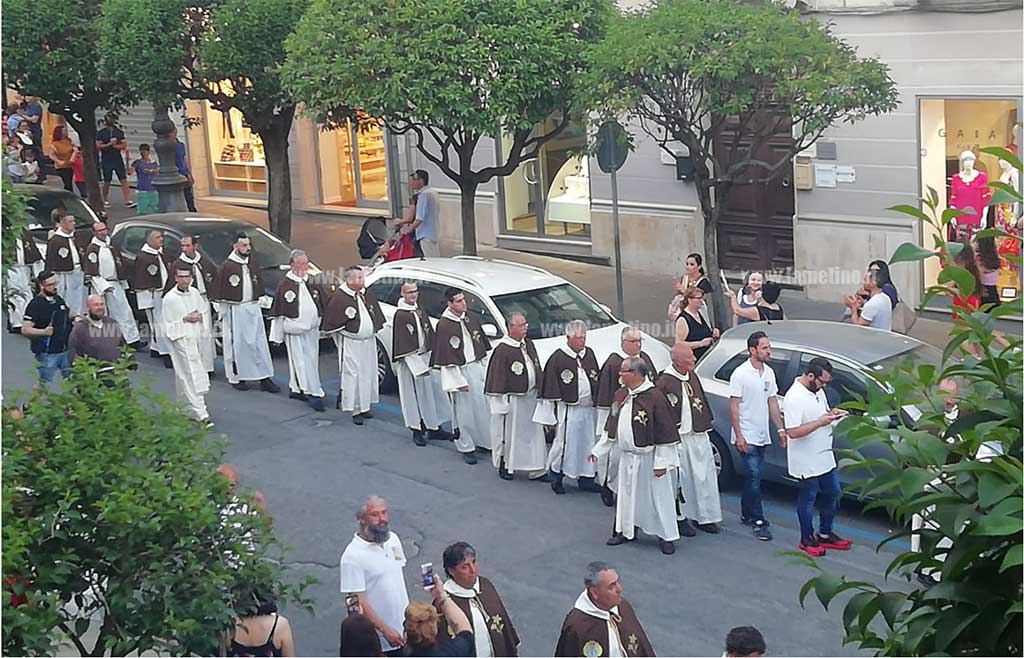 antonio-santo-processione-140619.jpg