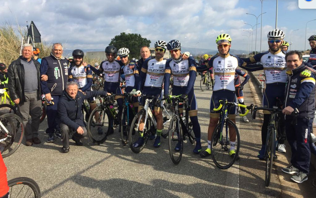 Ciclismo, en plein dei corridori lametini all'apertura della stagione a Gioia Tauro 