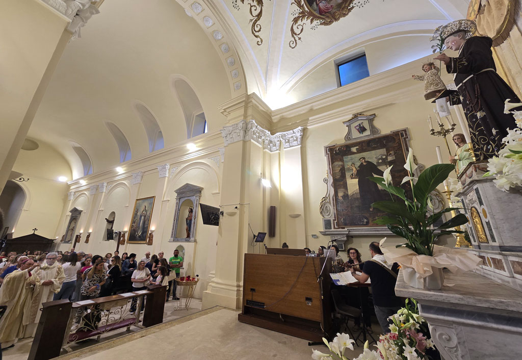 apertura-tredicina_db342.jpg