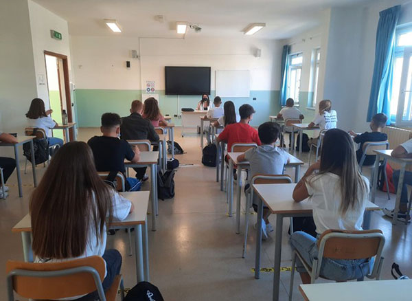 Scuola, in Calabria riapertura ma non per tutti