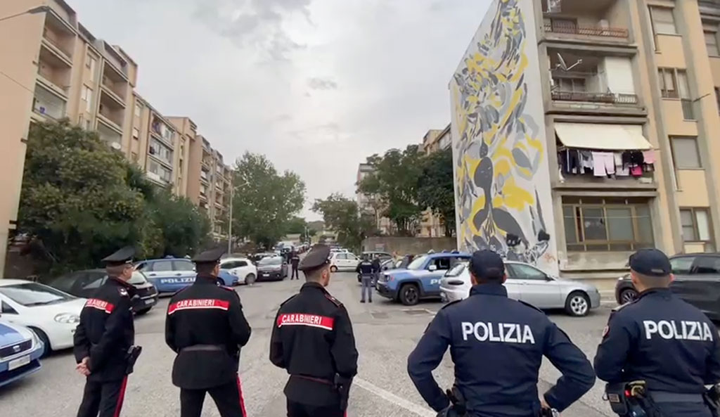 Operazione "Alto impatto" a Catanzaro: controlli e sequestri nel quartiere Aranceto - Video