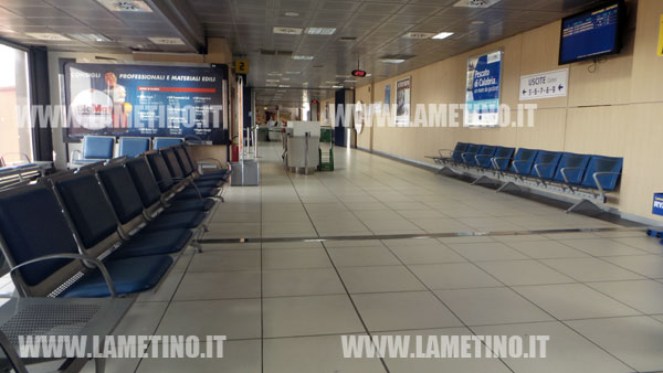 area-imbarchi-commerciale-aeroporto-lamezia-2_copia.jpg
