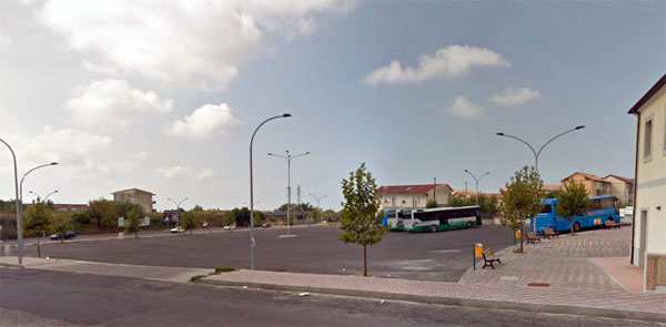 Lamezia: Collettivo Ri-Scossa studentesca chiede installazione pensiline in area  via Colombo
