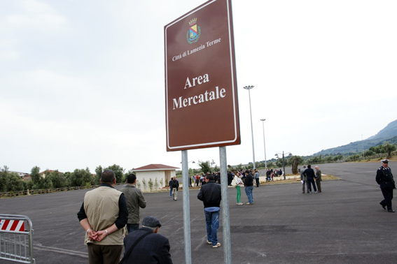 area_mercatale_via_cataldi_lamezia_4