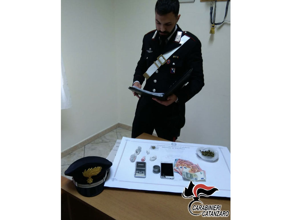 Trovato in possesso di marijuana, arrestato 28enne a Squillace