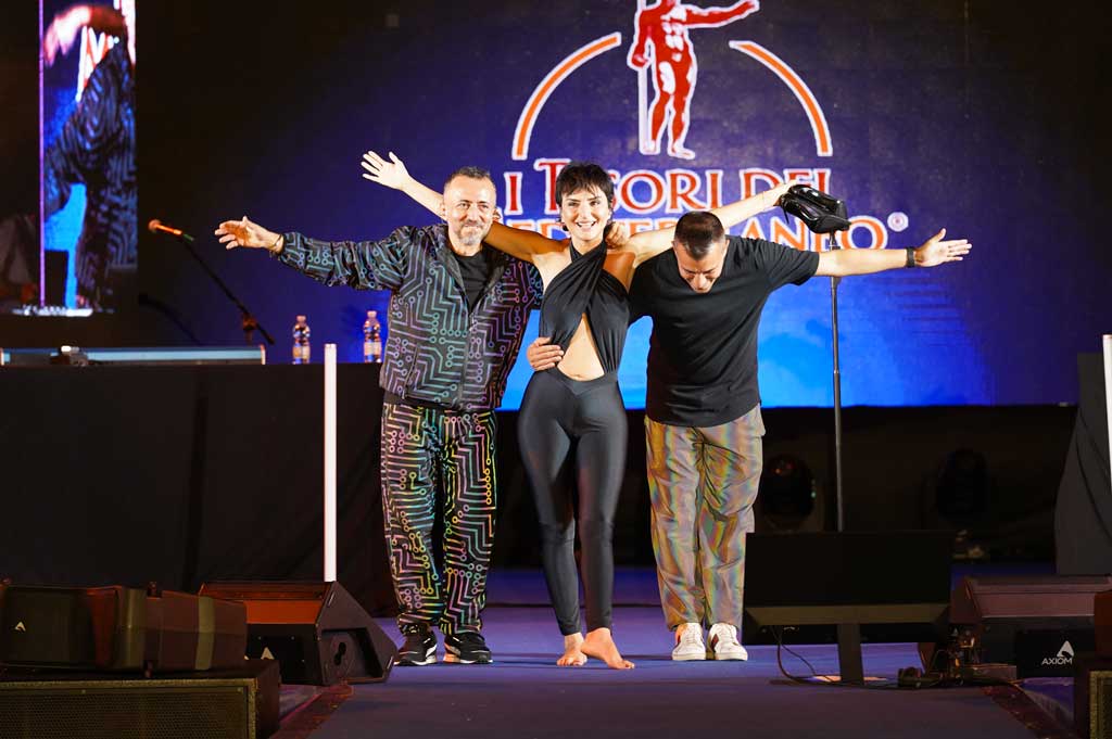 "I Tesori del Mediterraneo": a Reggio show di Arisa e questa sera Adriana Volpe presenta Alfa e Antonio D’Ausilio