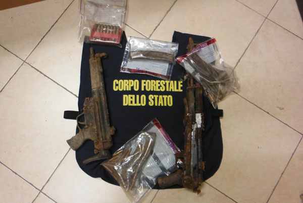 Trovate a Reggio Calabria due armi da guerra