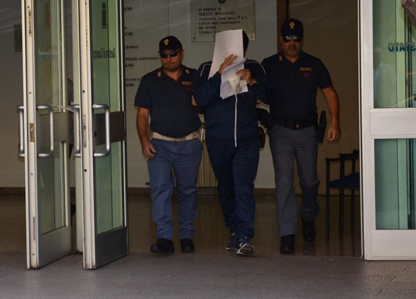 Tentata estorsione ad imprenditore, due arresti a Cosenza