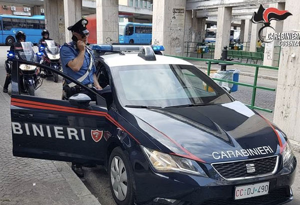 Arrestato 47enne a Cosenza per furto e danneggiamento
